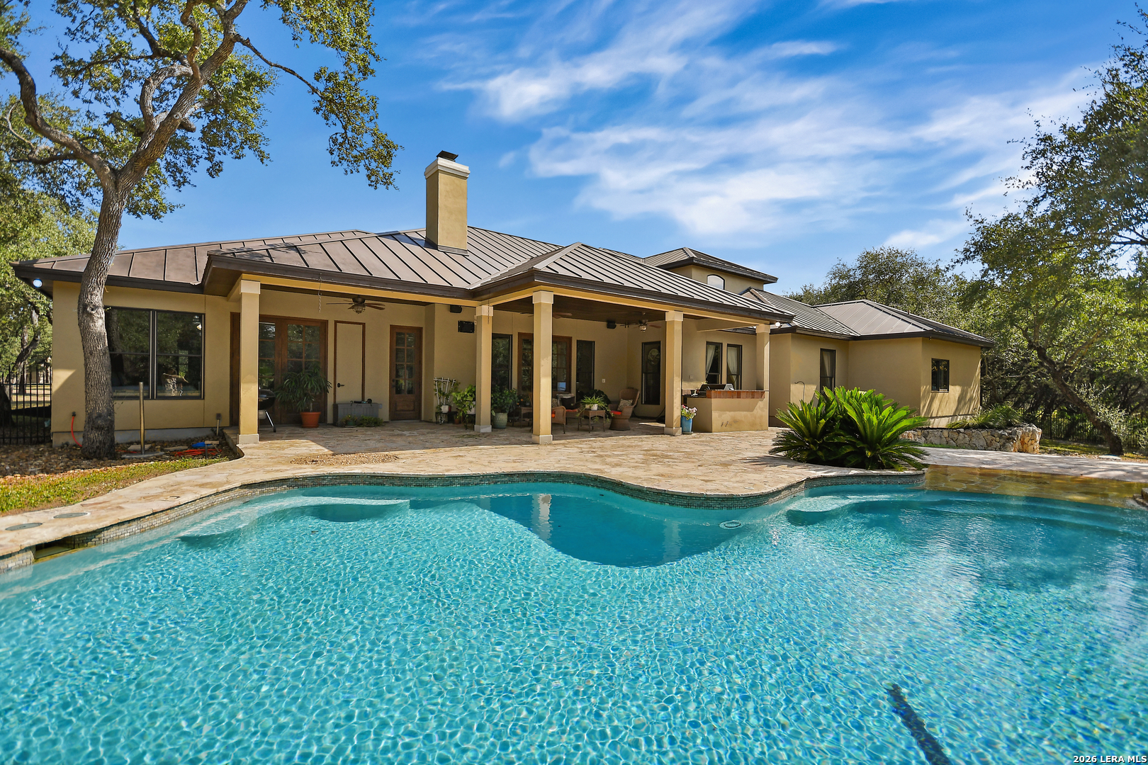 main property photo 50