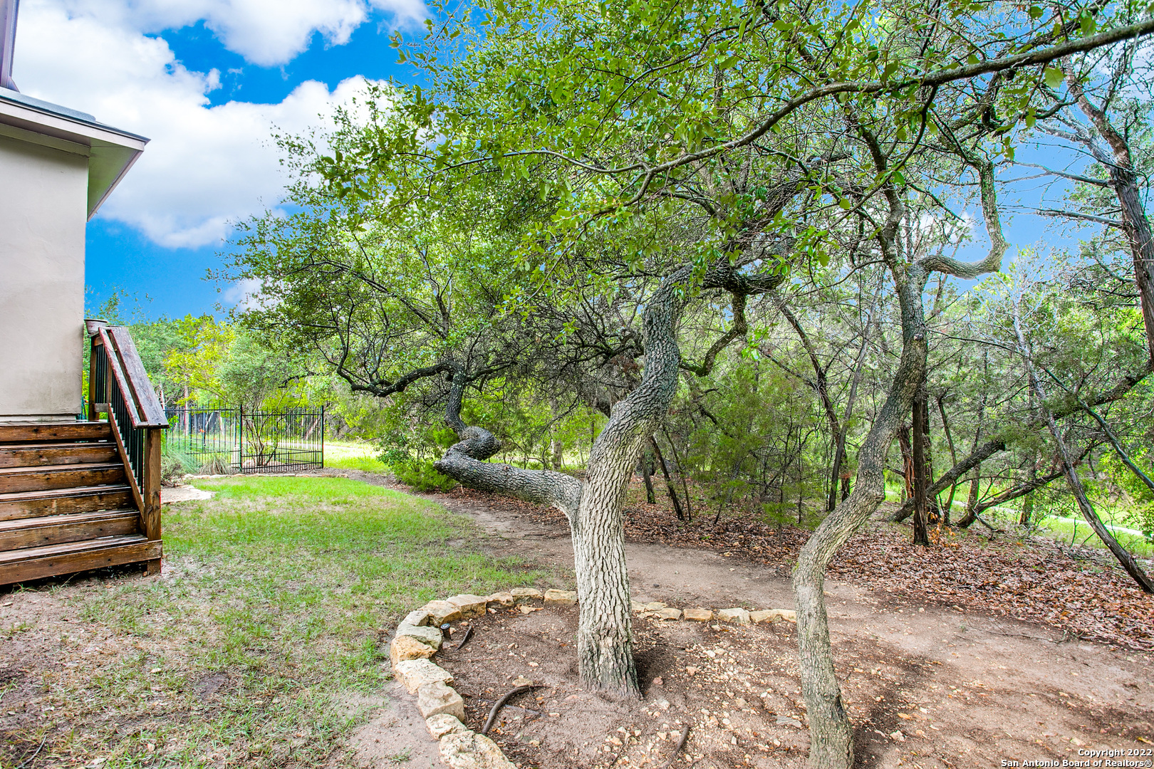 main property photo 37