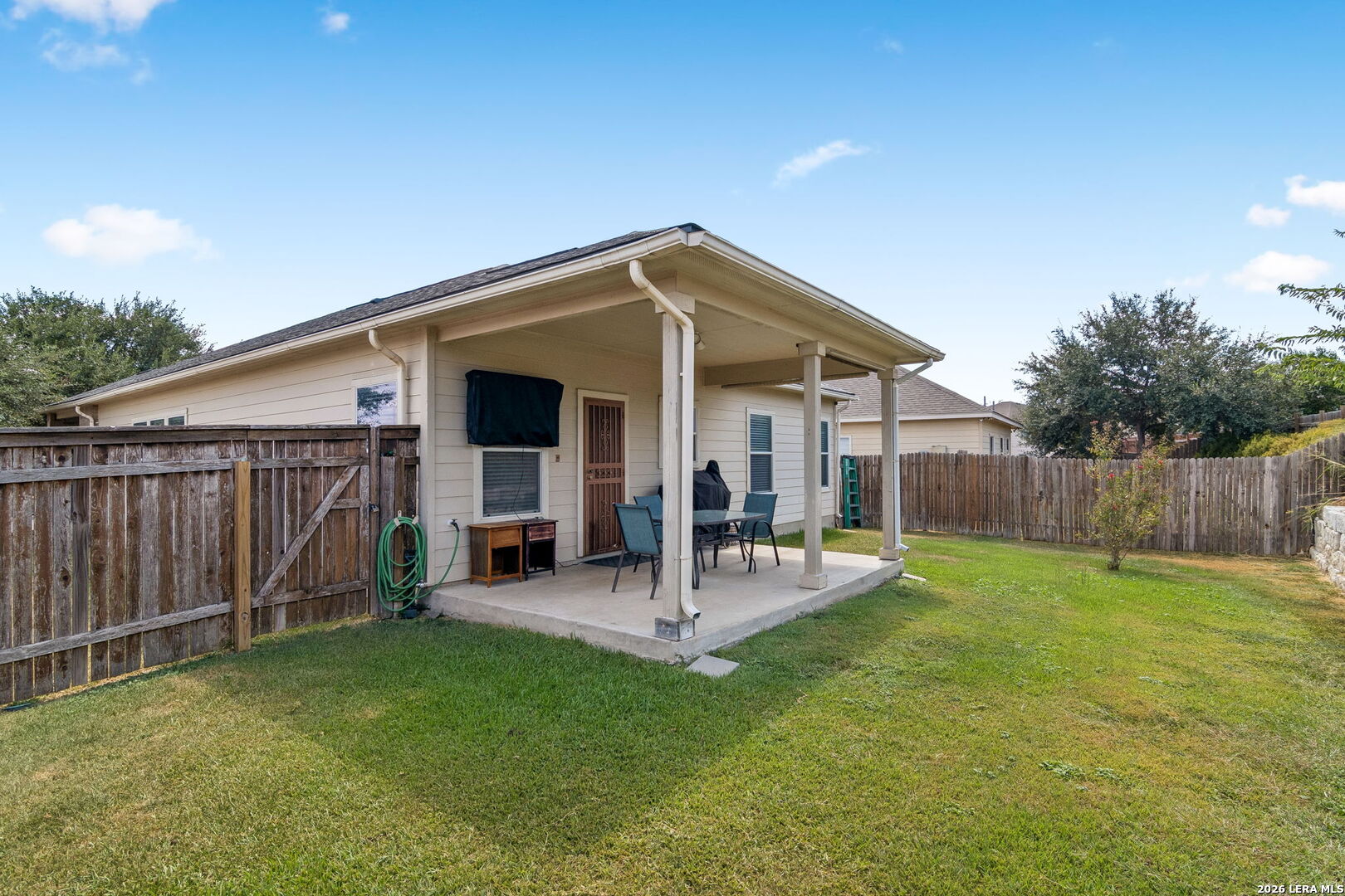 main property photo 22