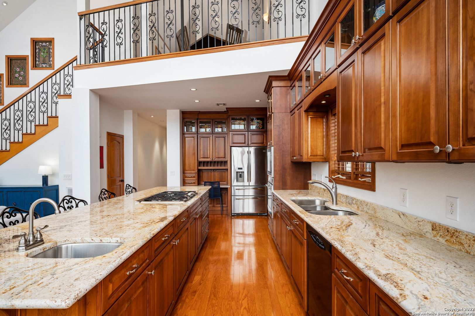 main property photo 12
