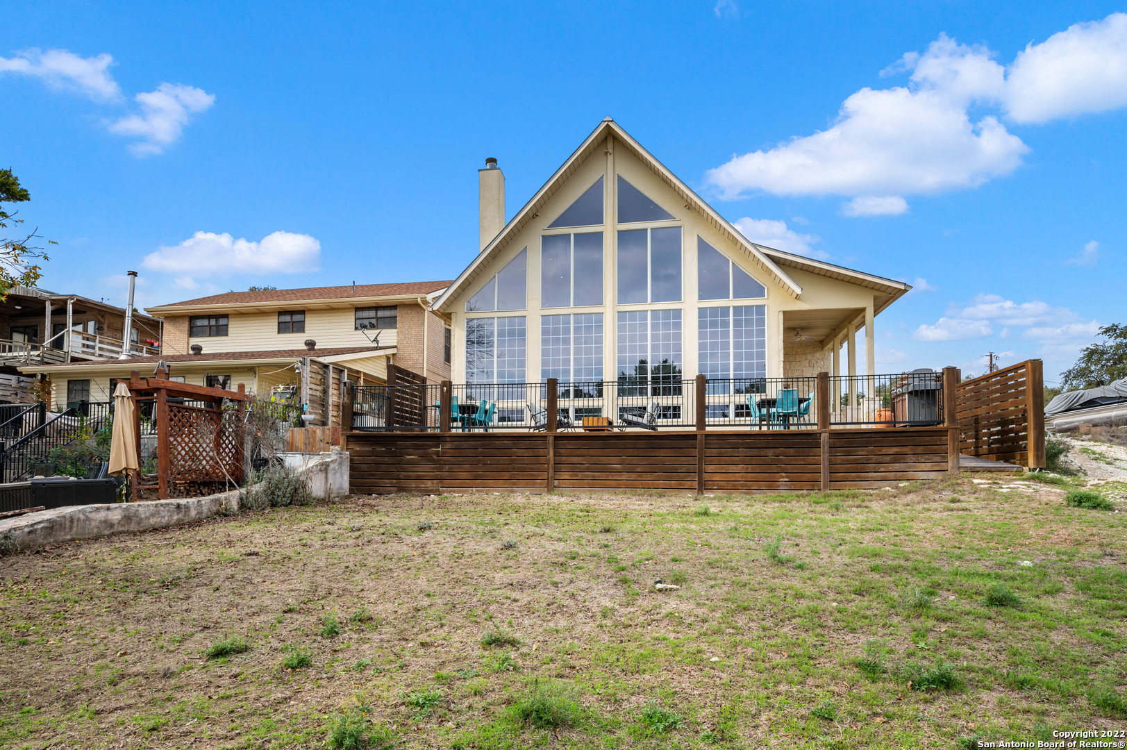 main property photo 8