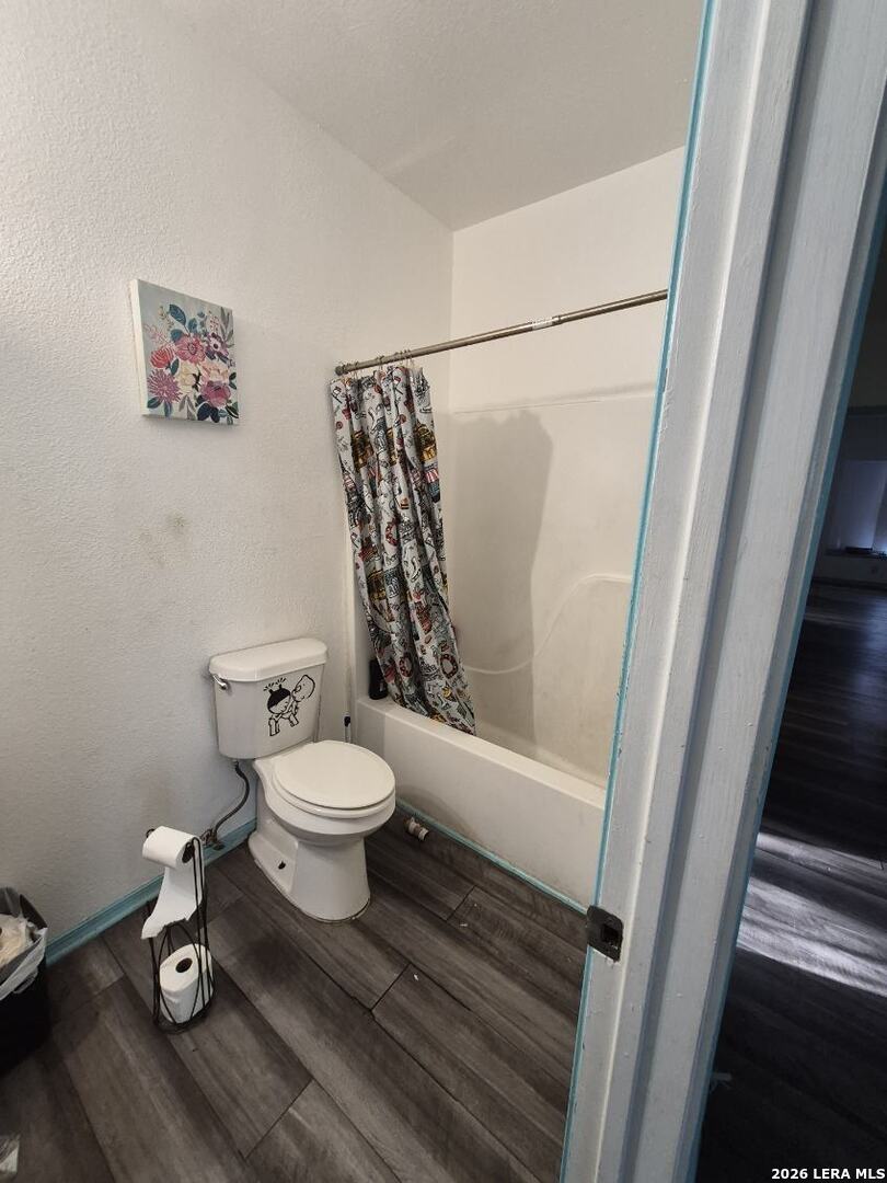 main property photo 6