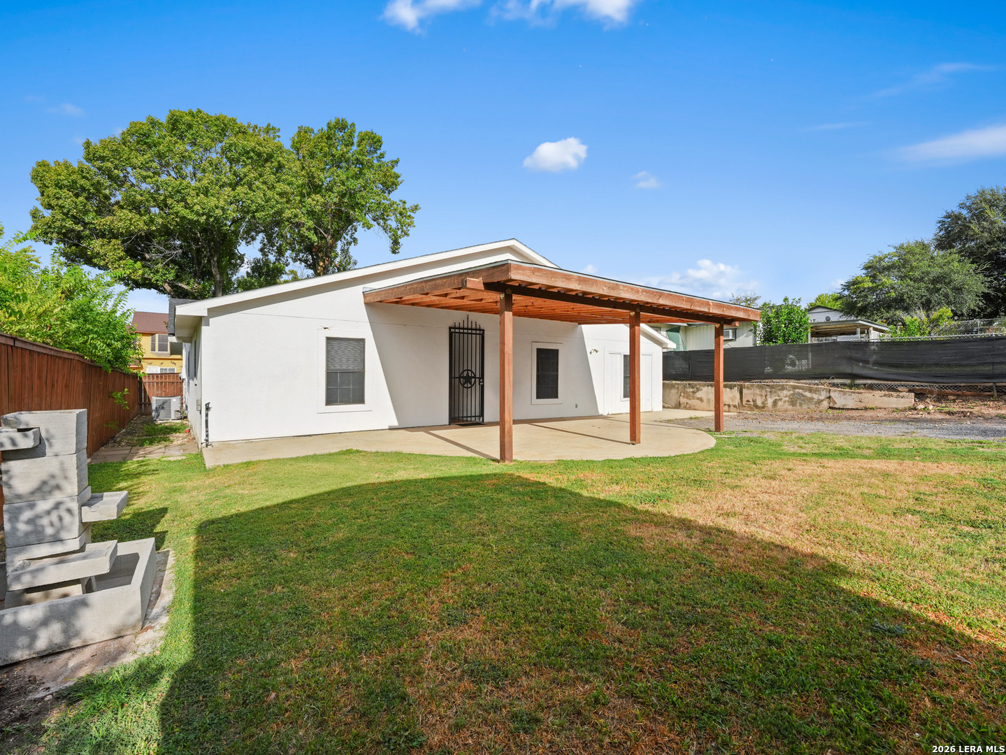 main property photo 26