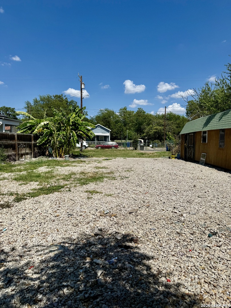 main property photo 4