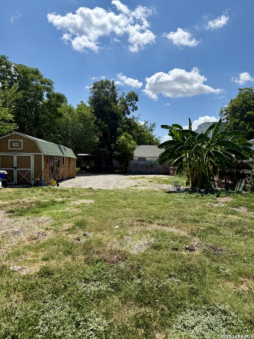 main property photo 6