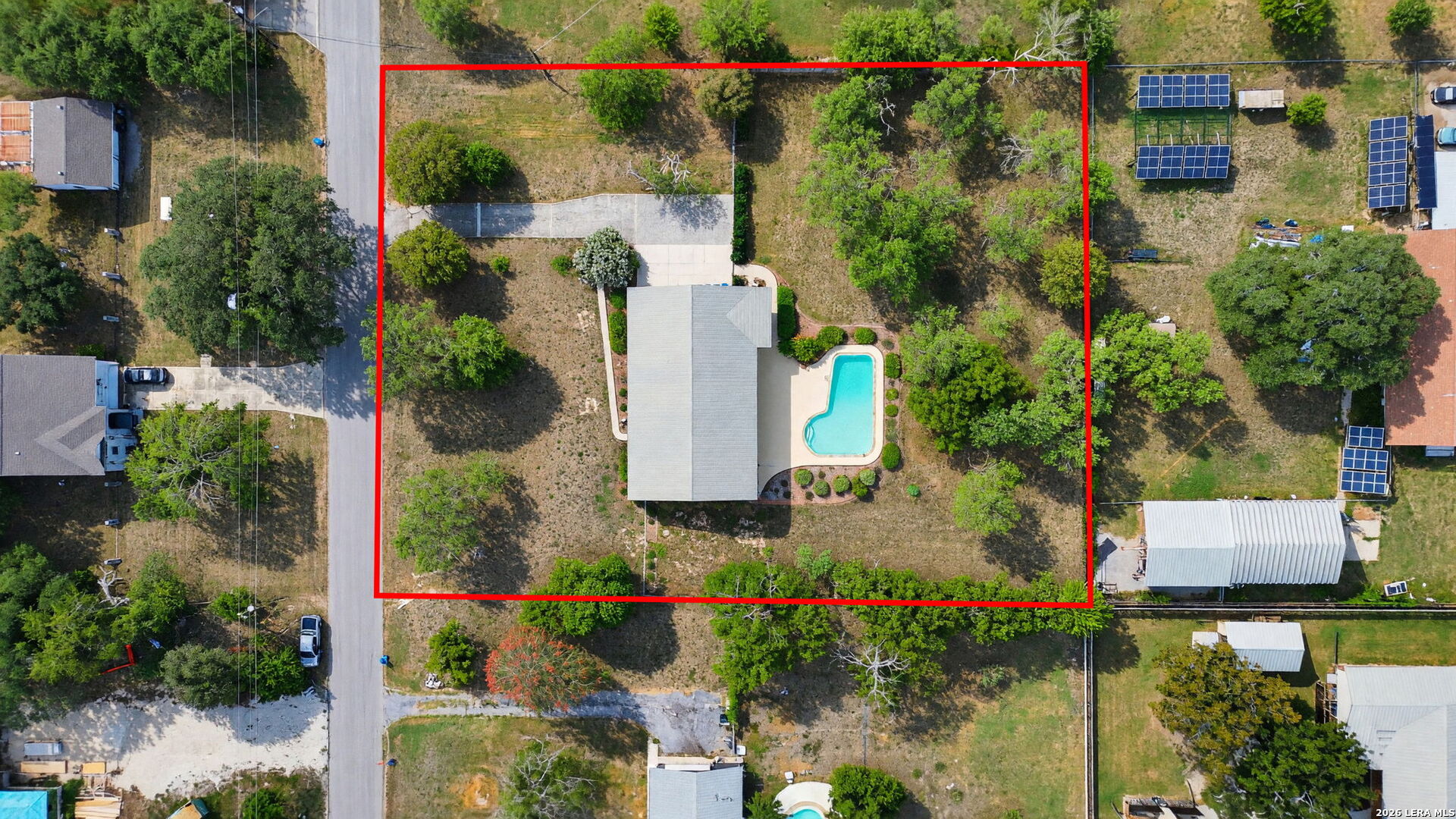 main property photo 31