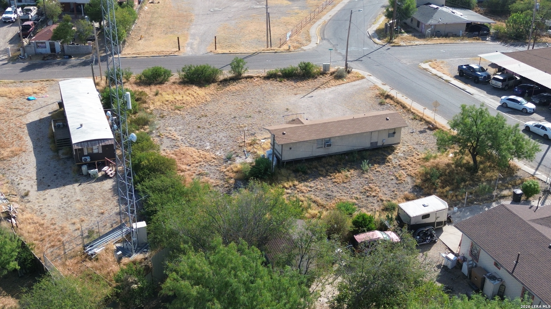 main property photo 10