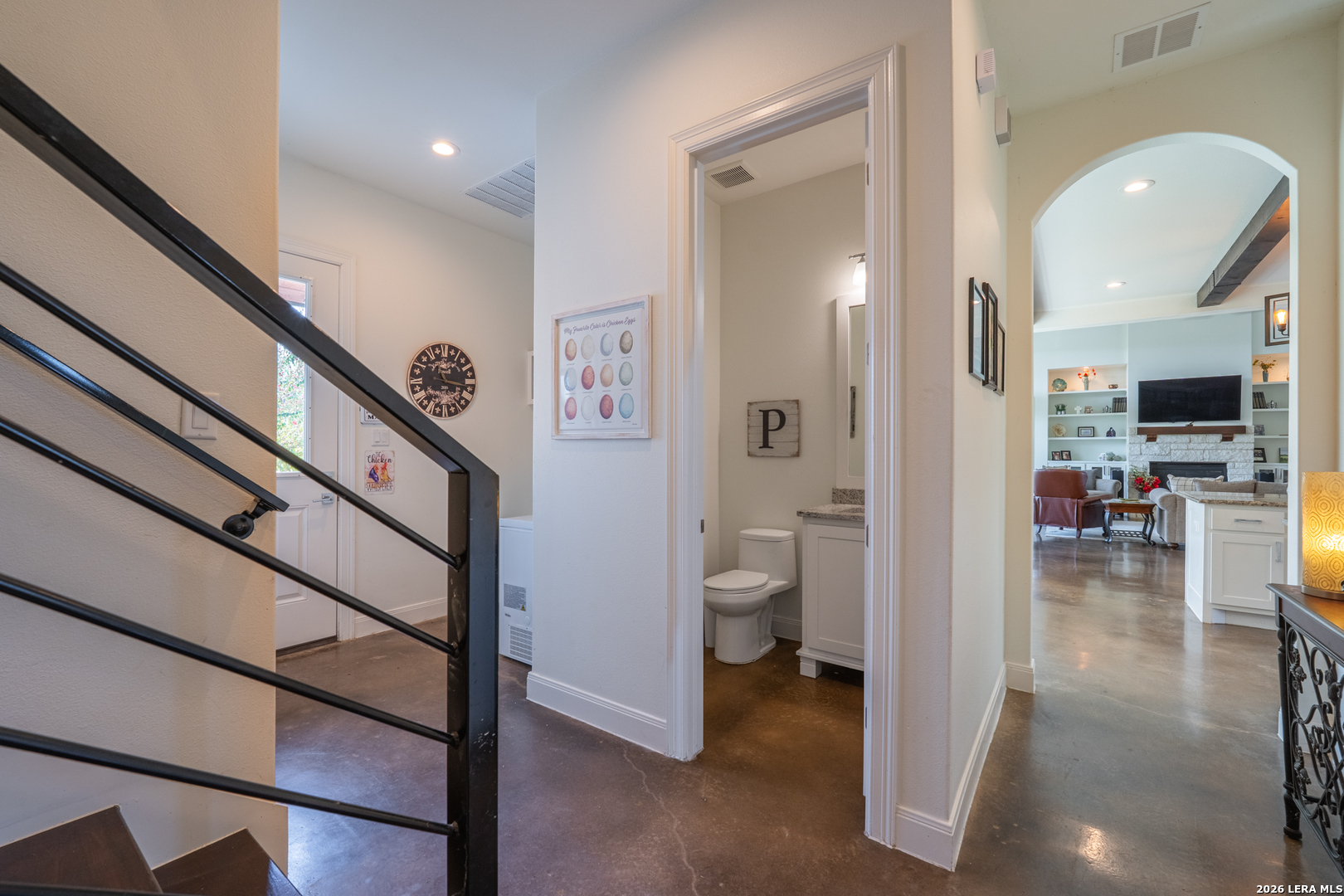 main property photo 31