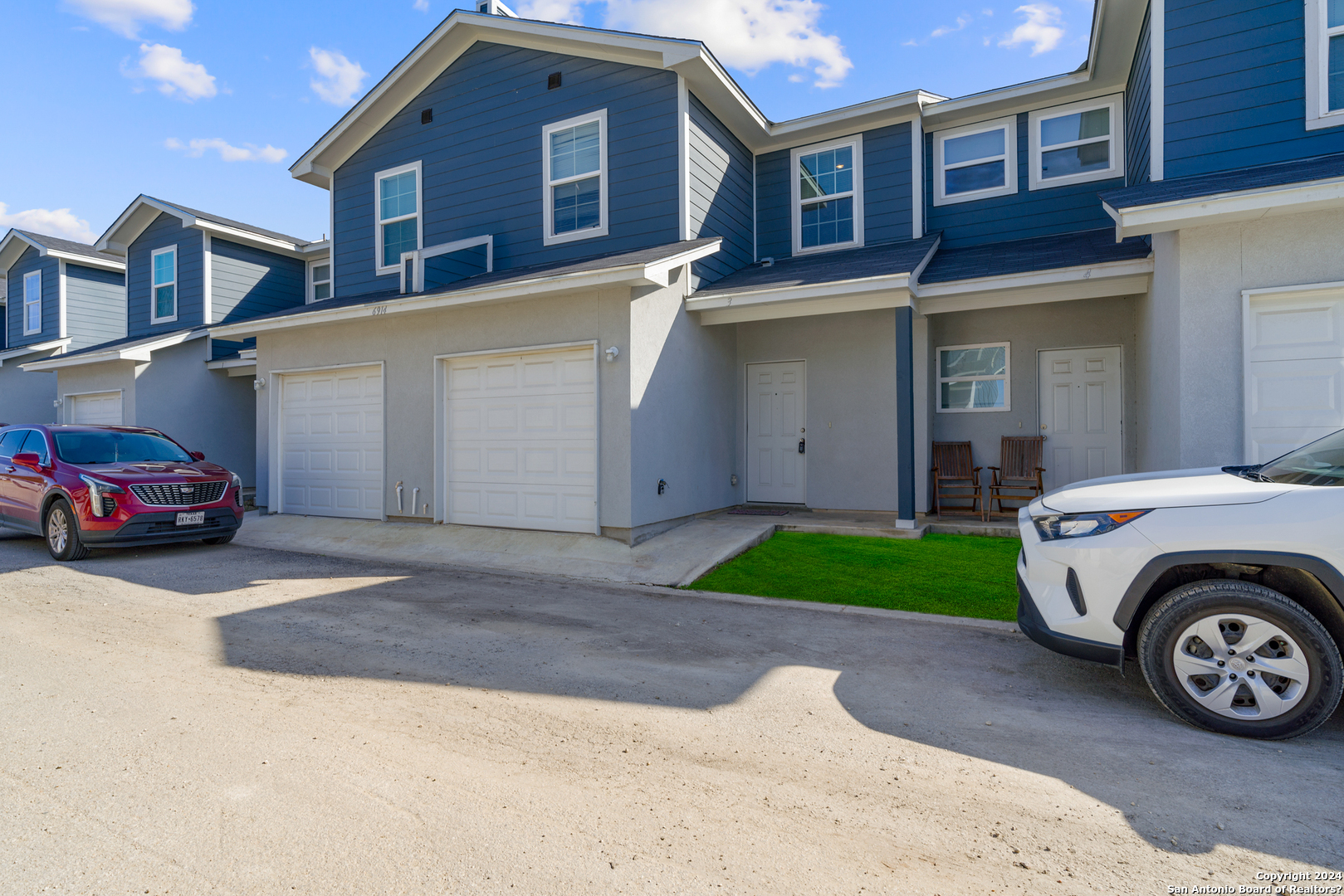 main property photo 2