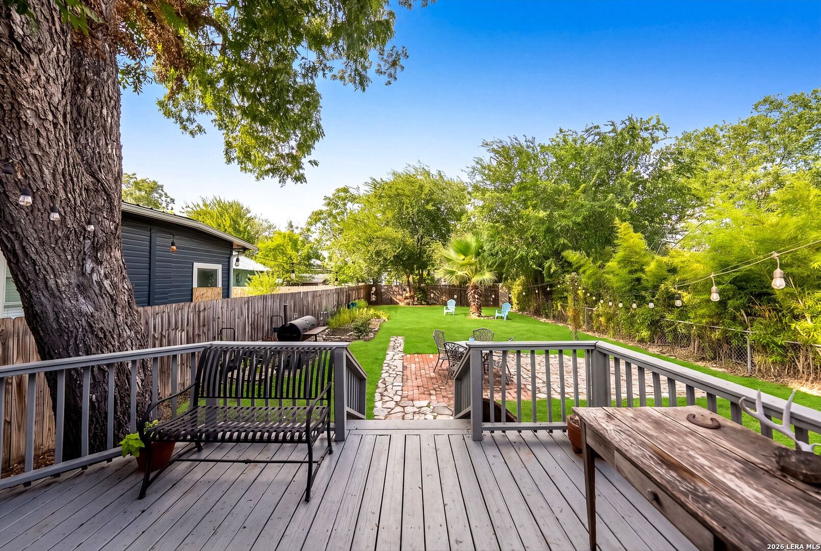 main property photo 28