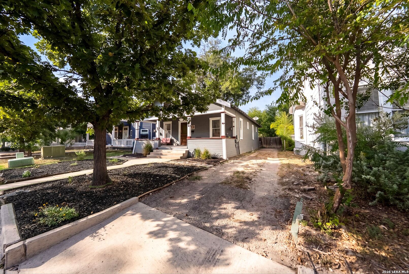 main property photo 42