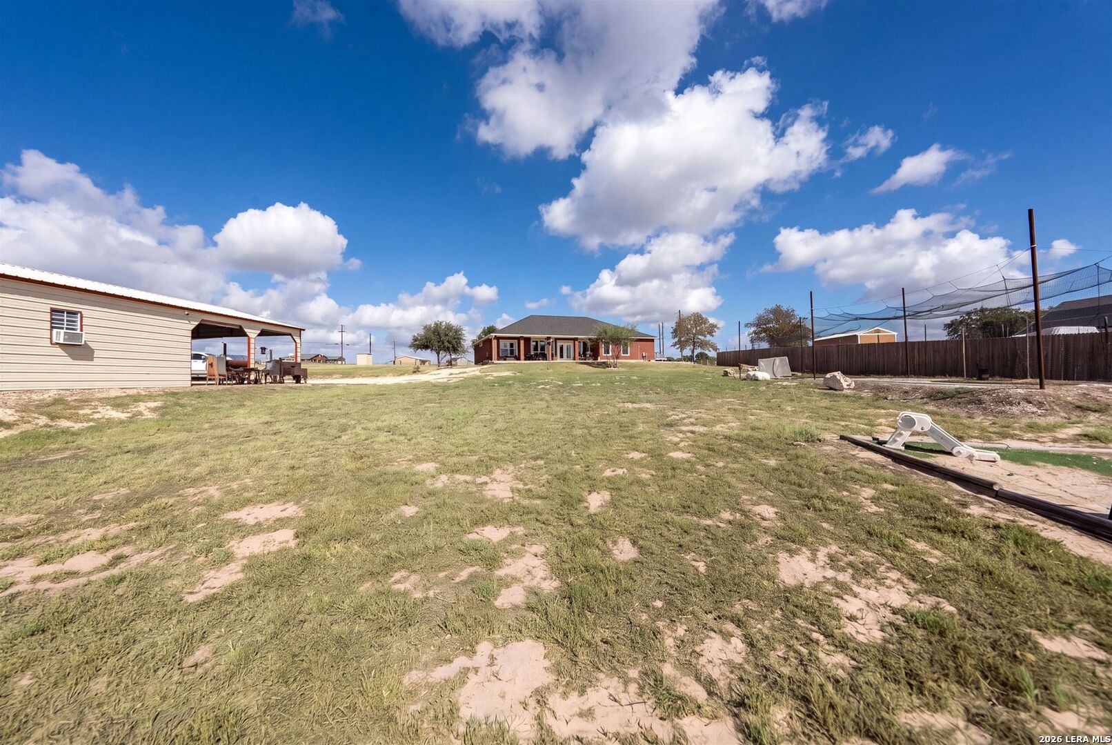 main property photo 37