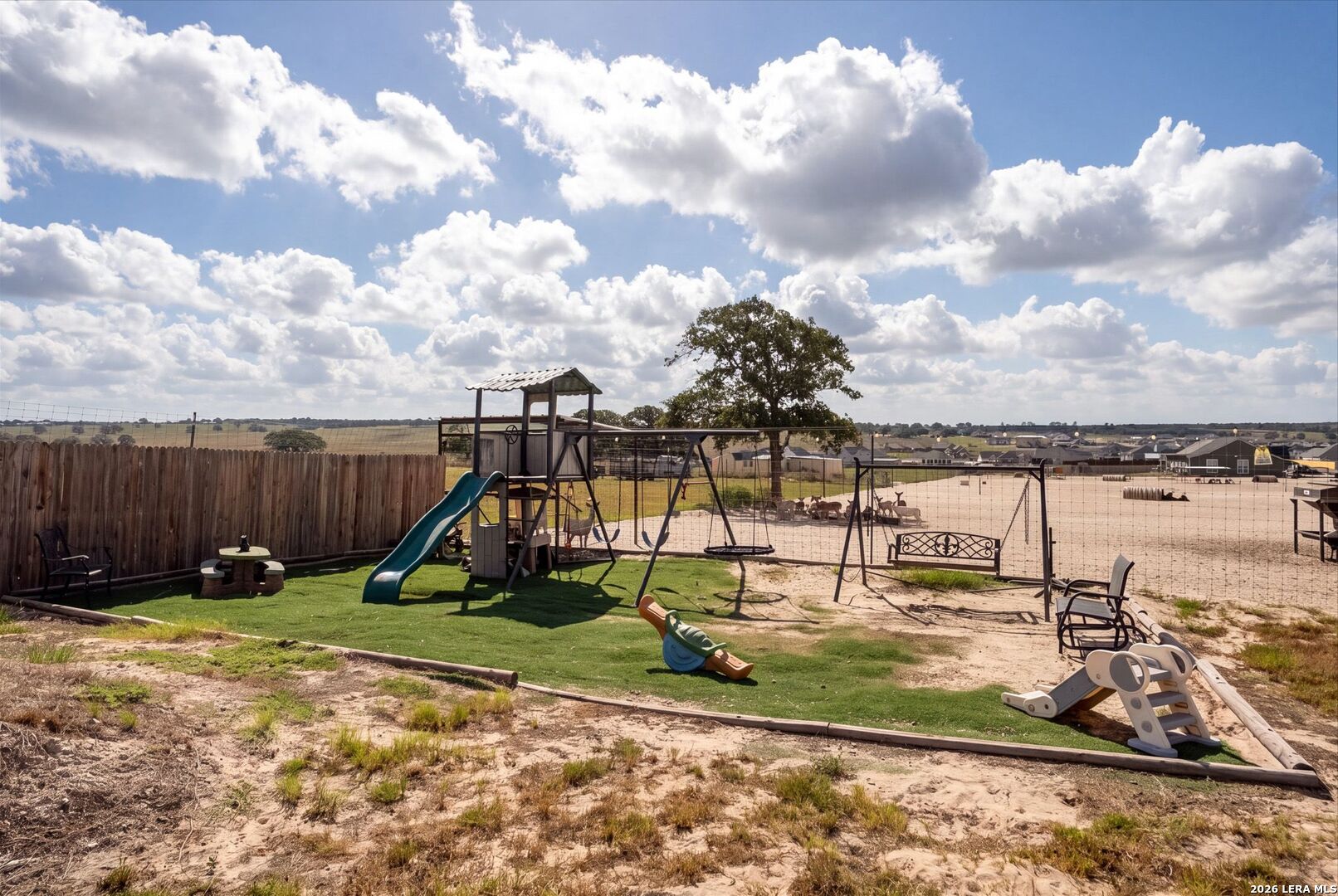 main property photo 50