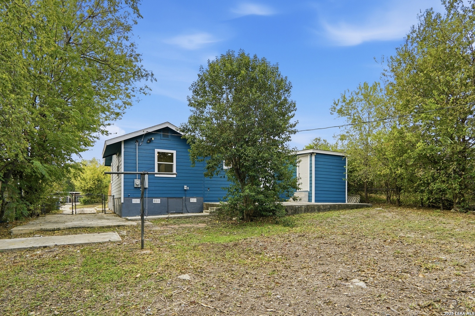 main property photo 24
