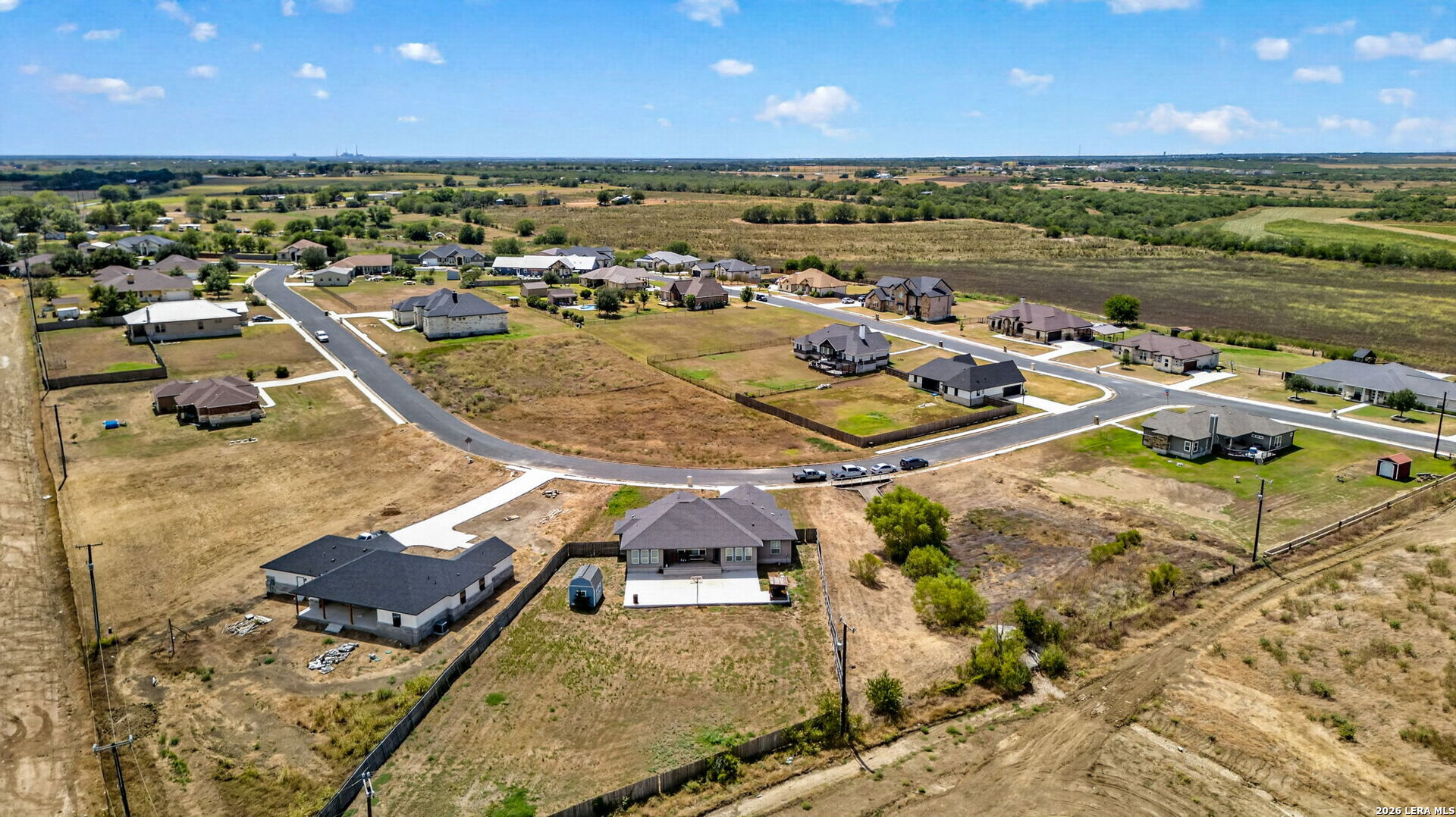 main property photo 40