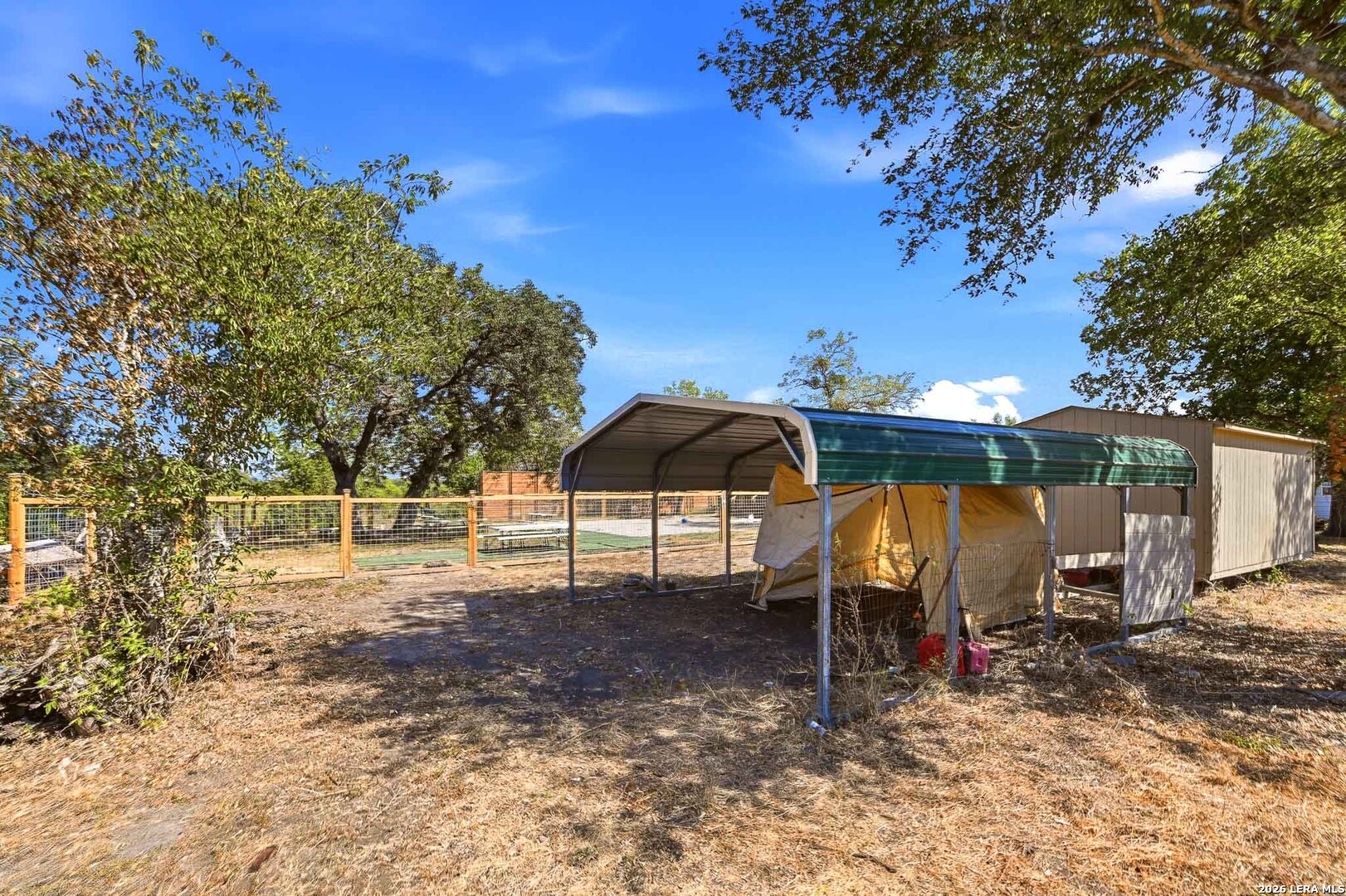 main property photo 40