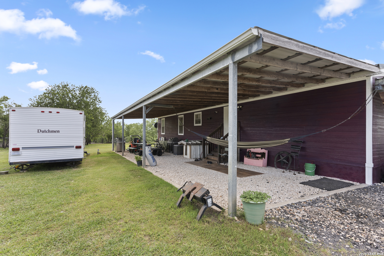 main property photo 7