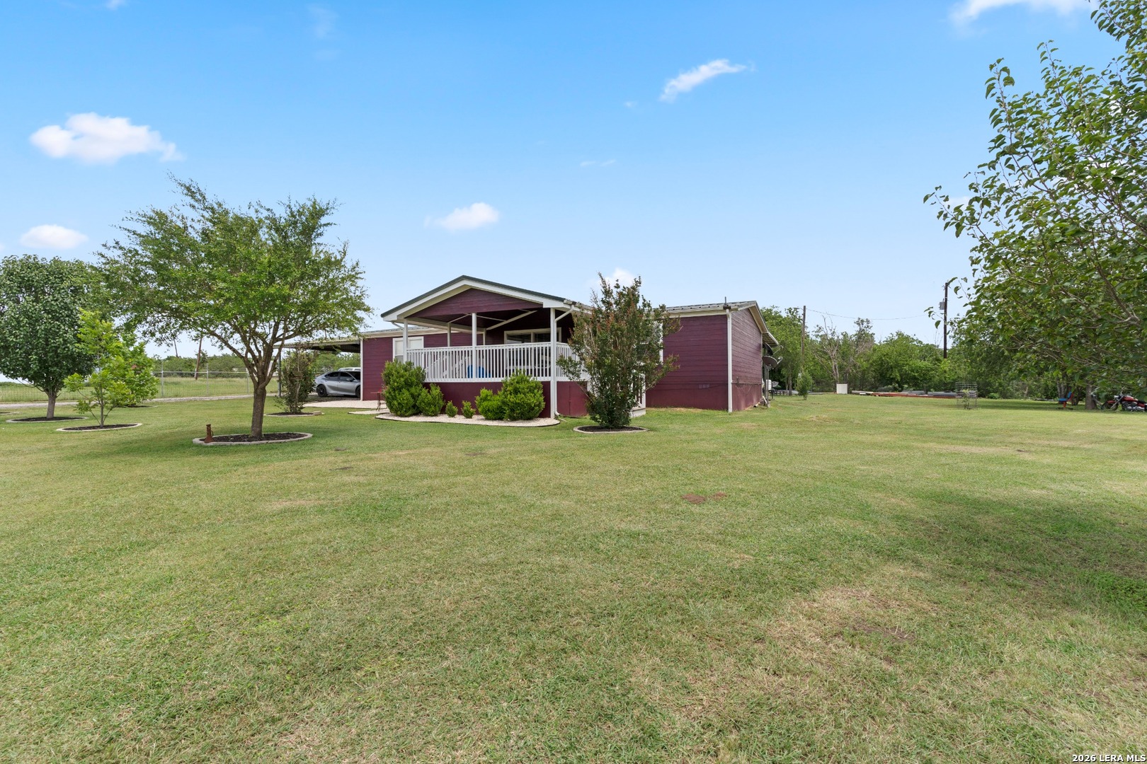 main property photo 8