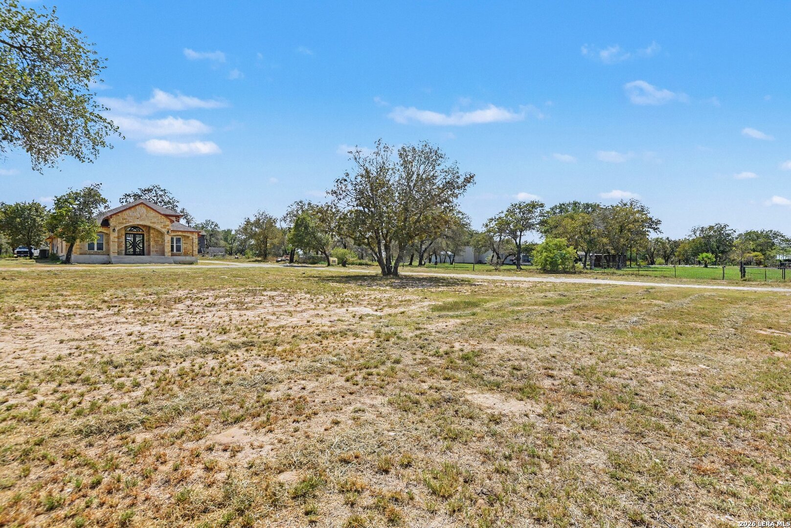 main property photo 29