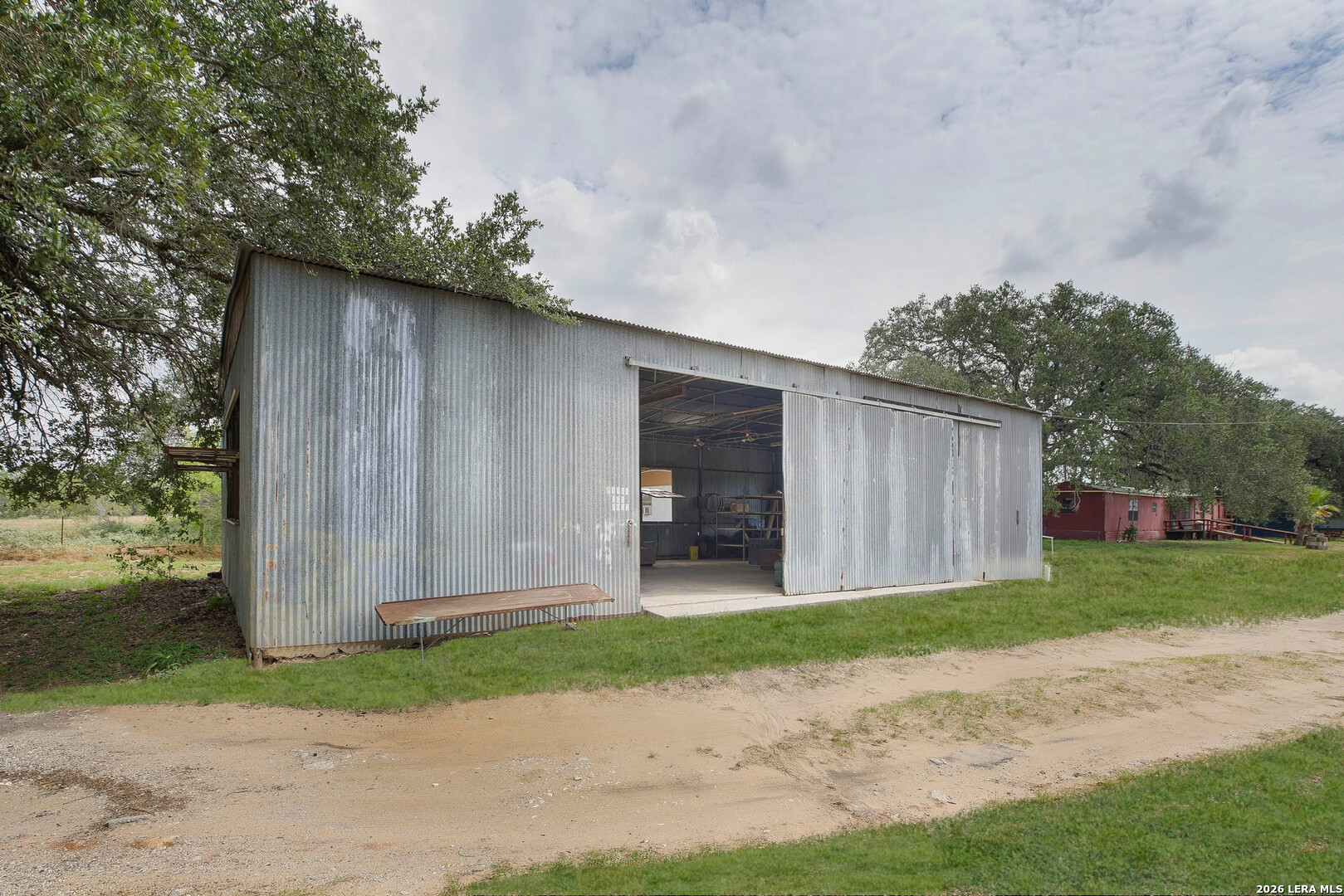 main property photo 27