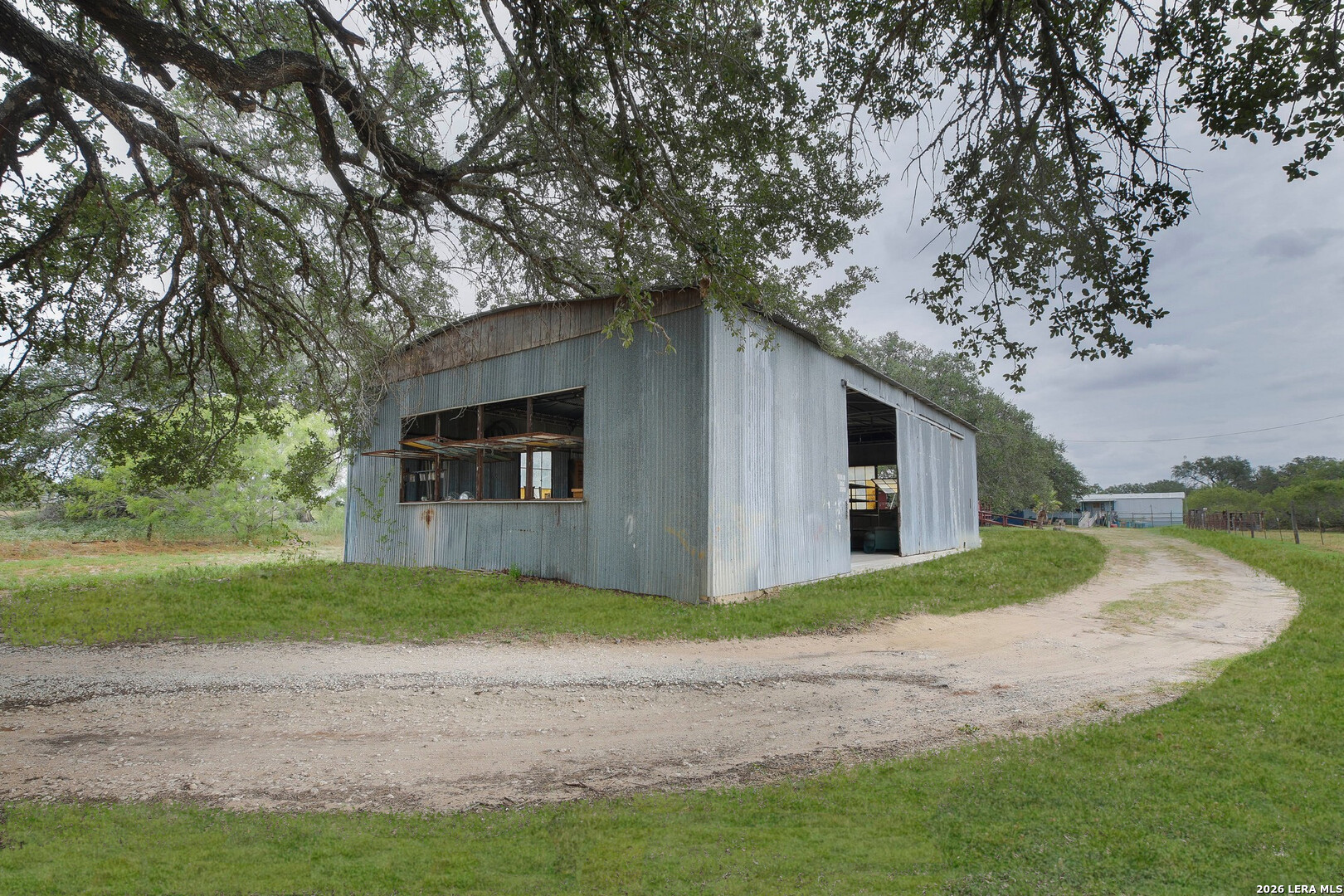 main property photo 31
