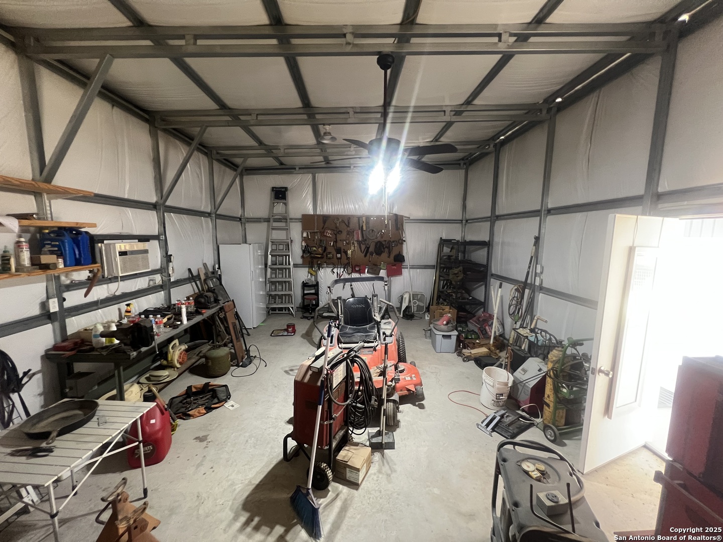 main property photo 12
