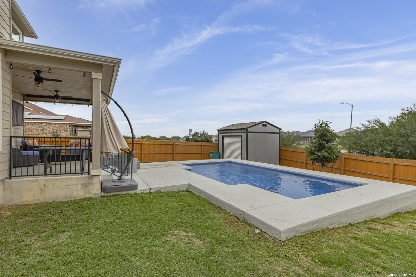 main property photo 33