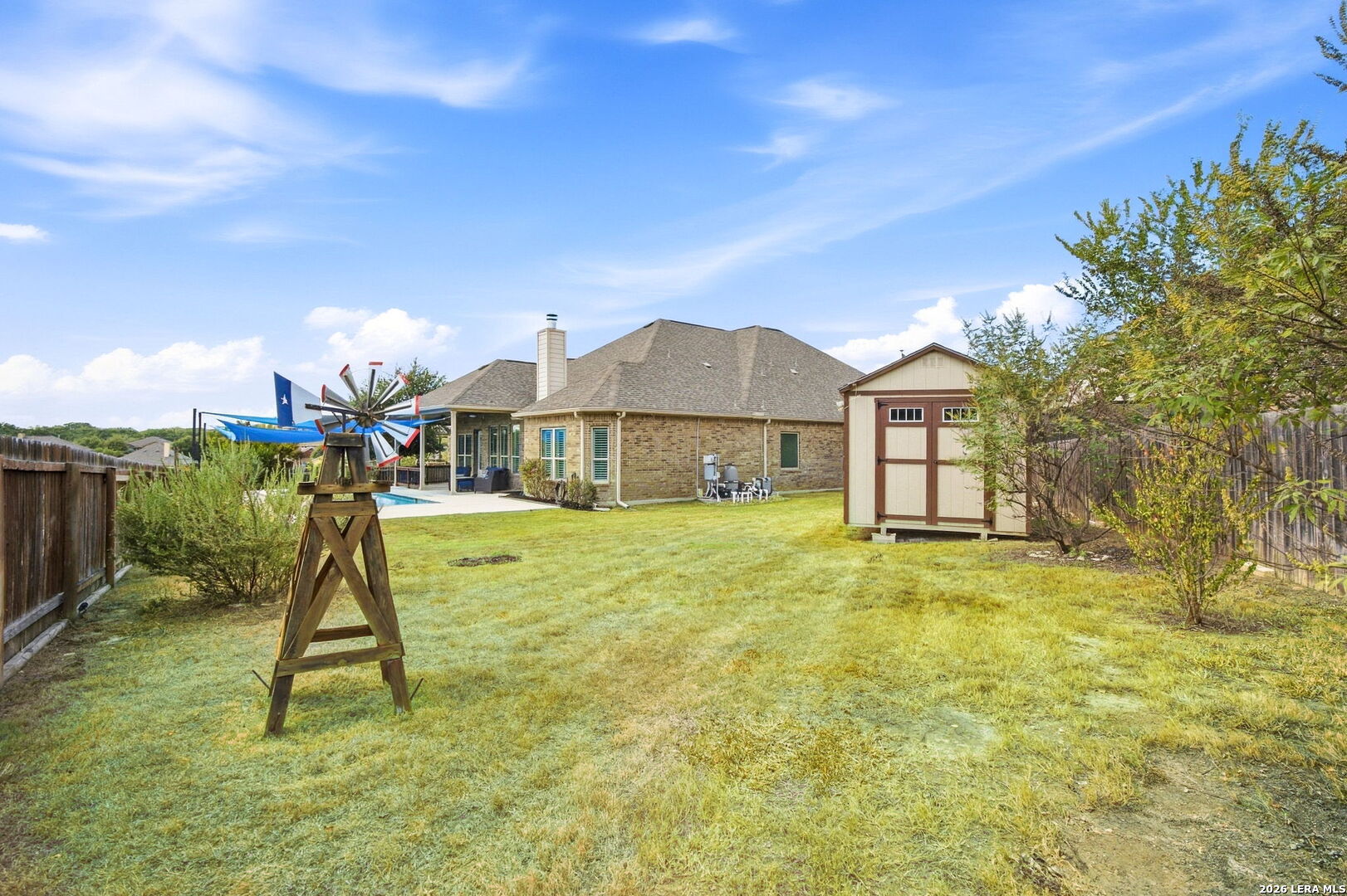 main property photo 33