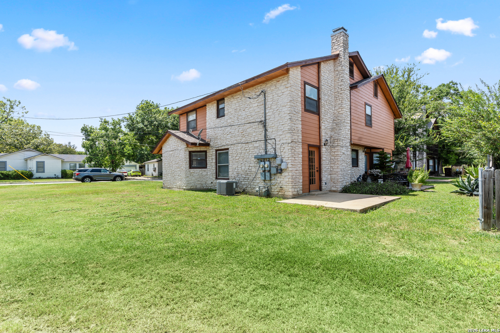 main property photo 24