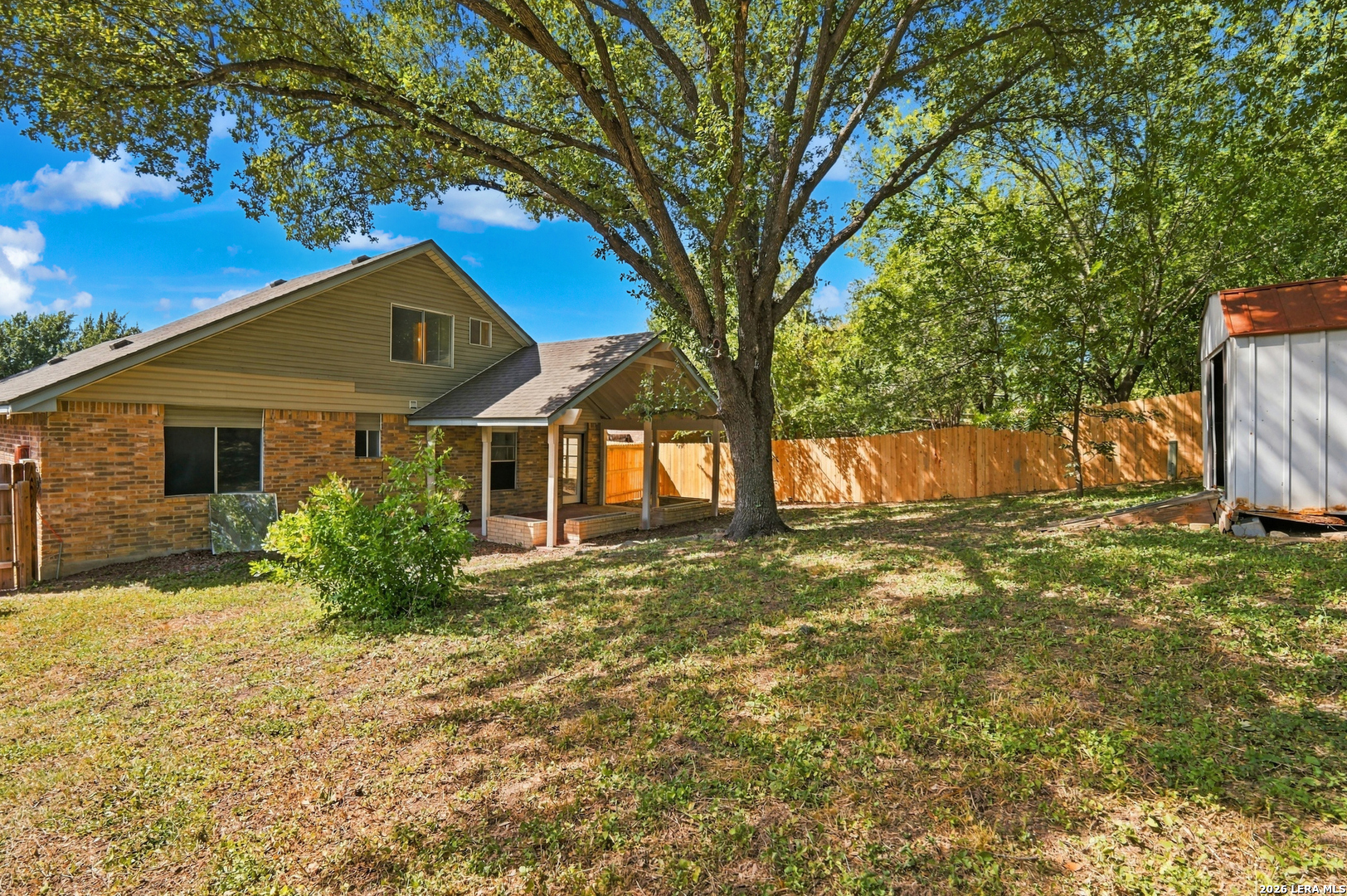 main property photo 31
