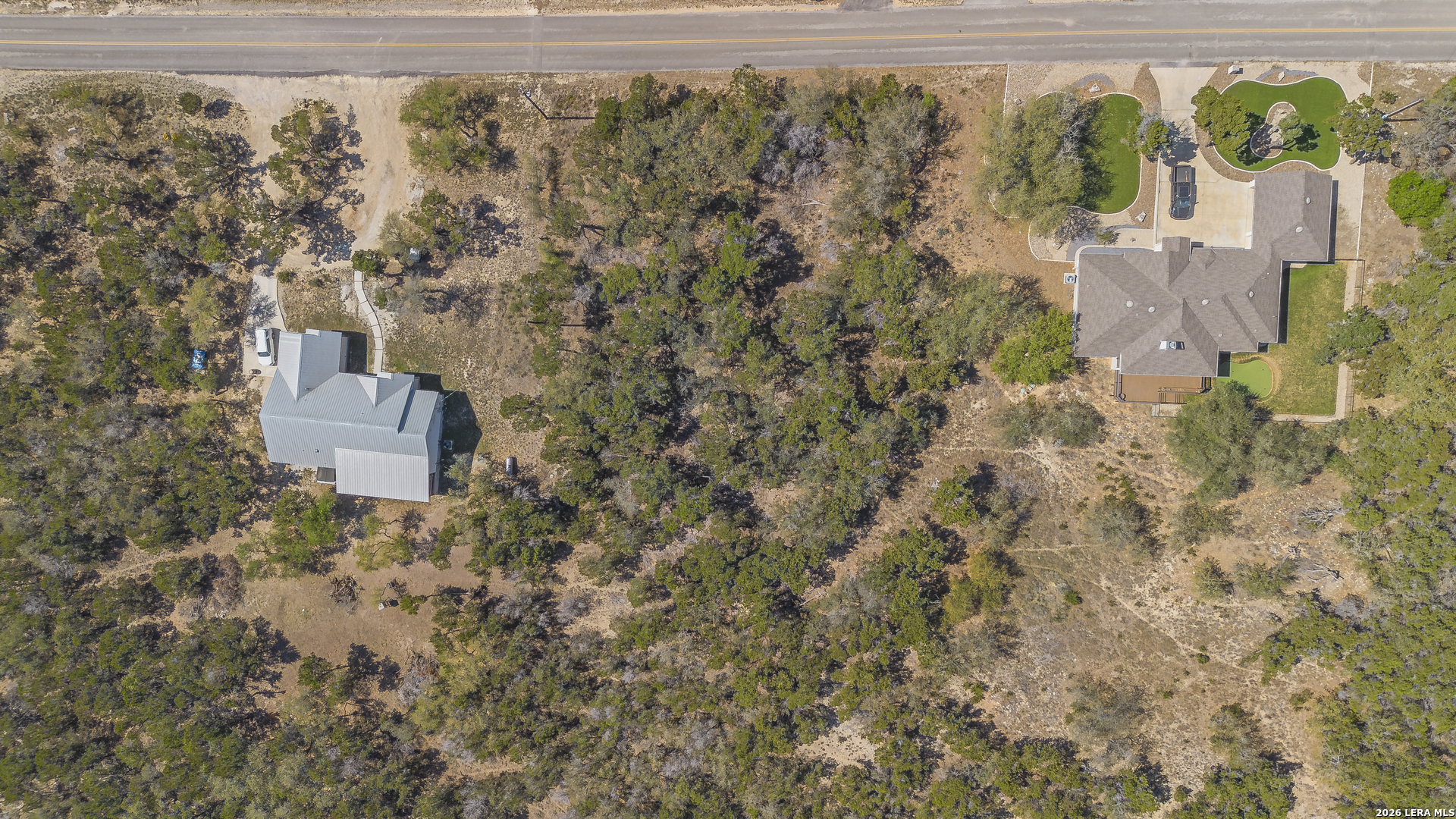 main property photo 10