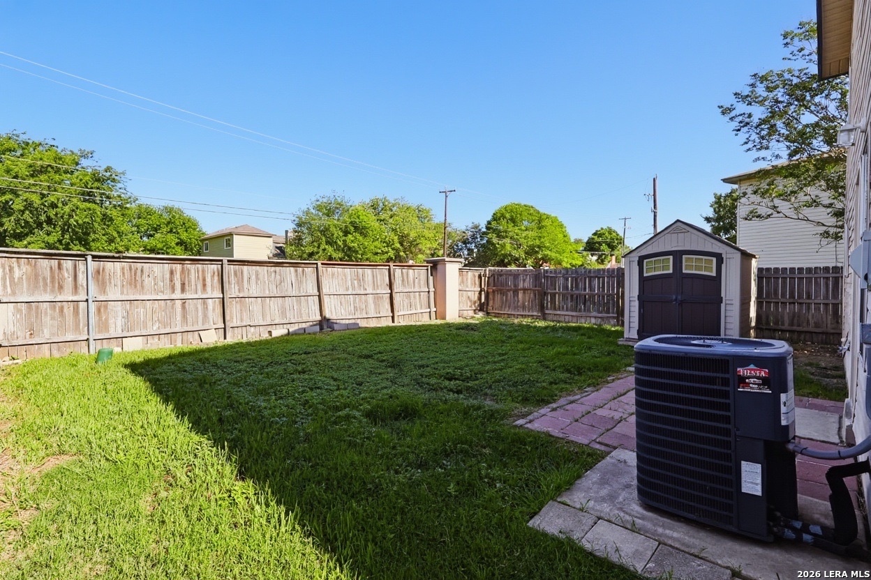 main property photo 28