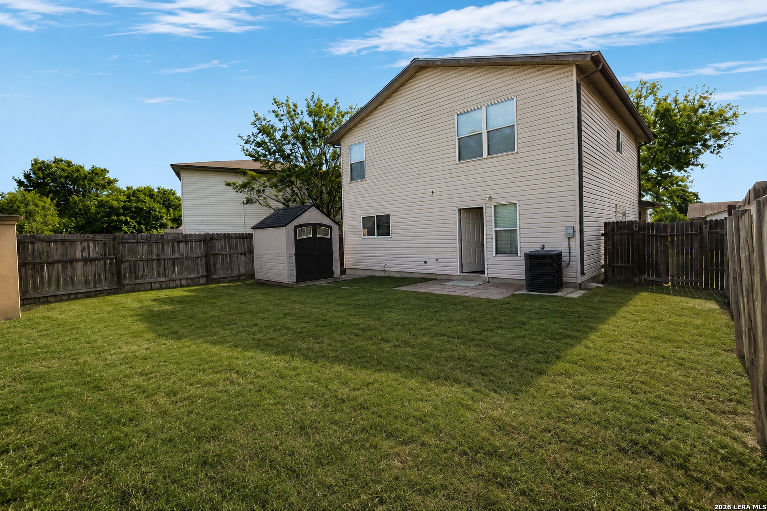 main property photo 31