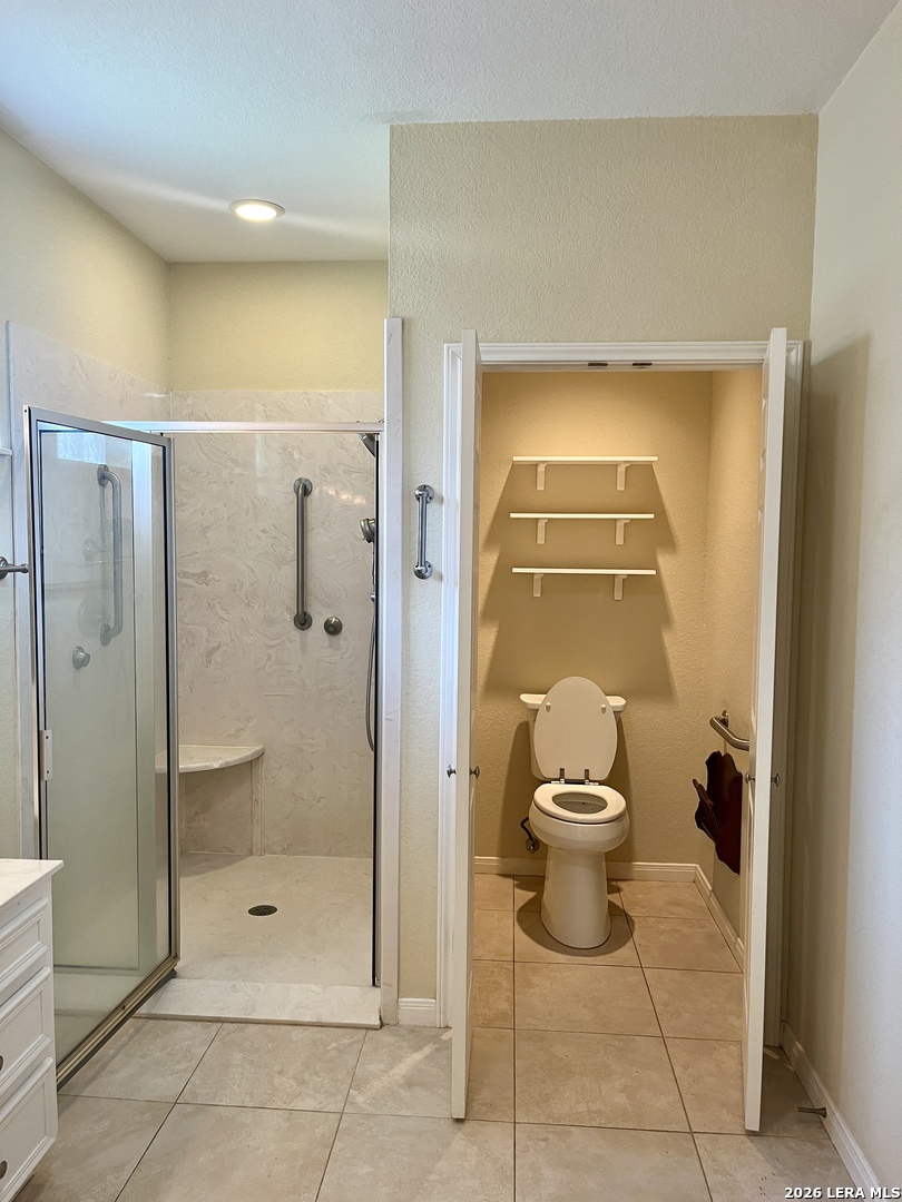 main property photo 16