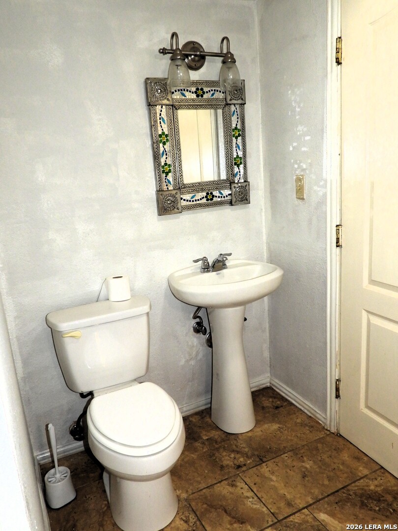 main property photo 35