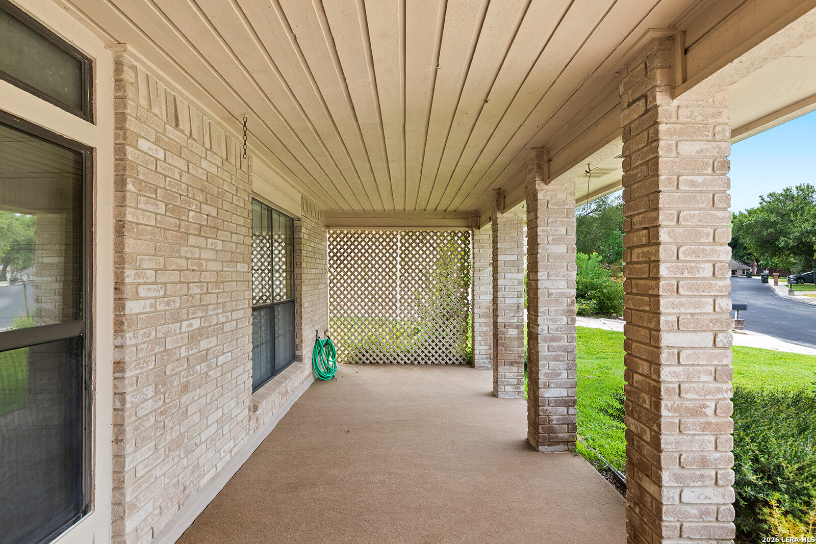 main property photo 37