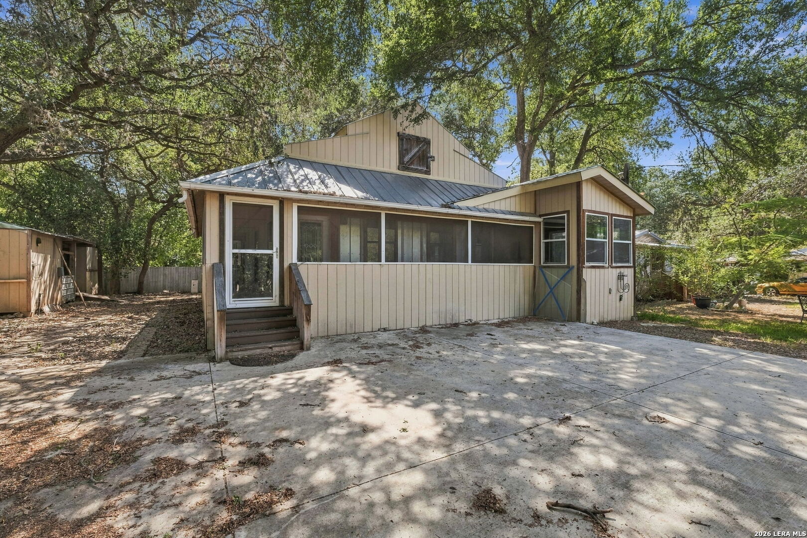 main property photo 27
