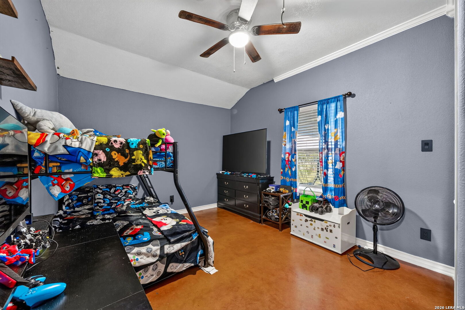 main property photo 20