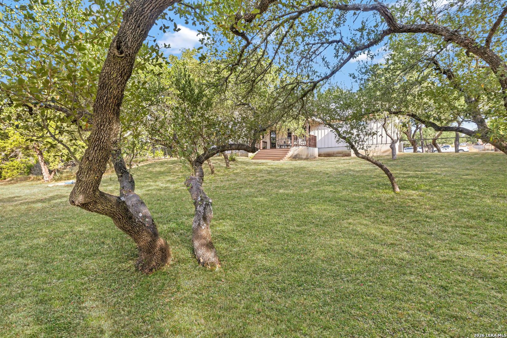 main property photo 25