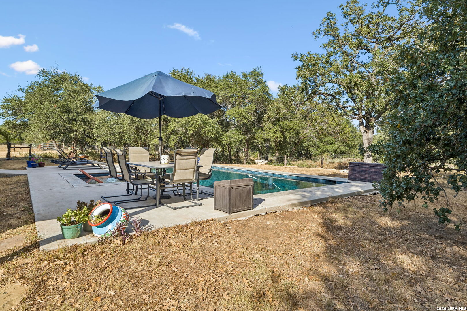 main property photo 50