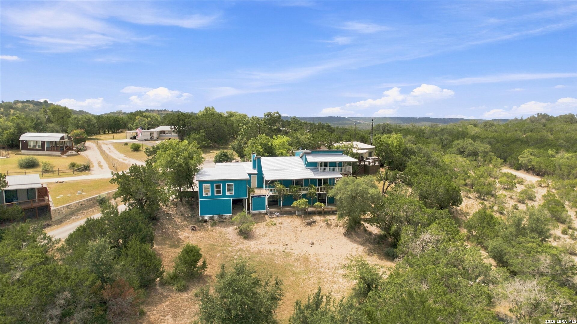 main property photo 33