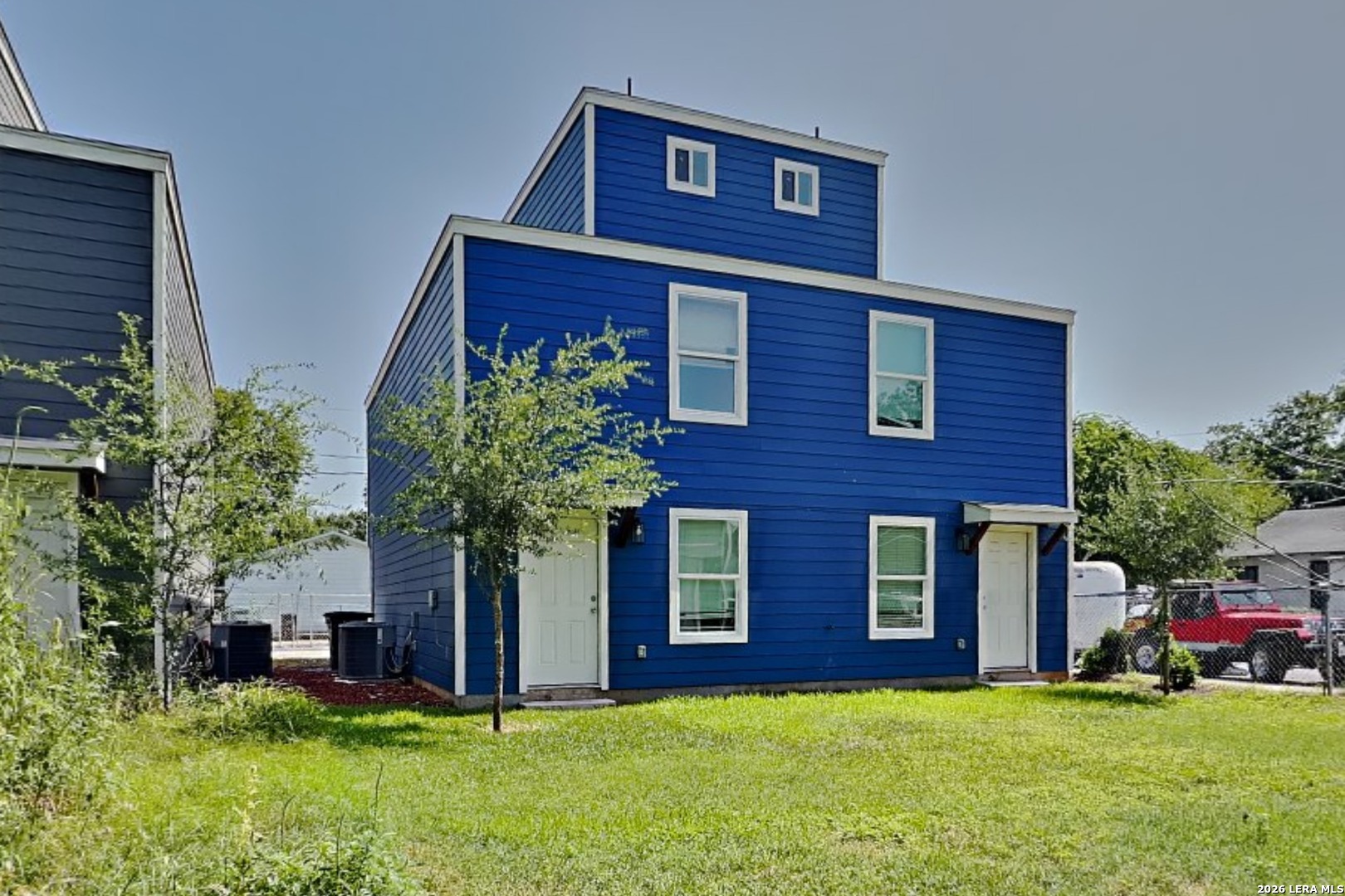main property photo 14