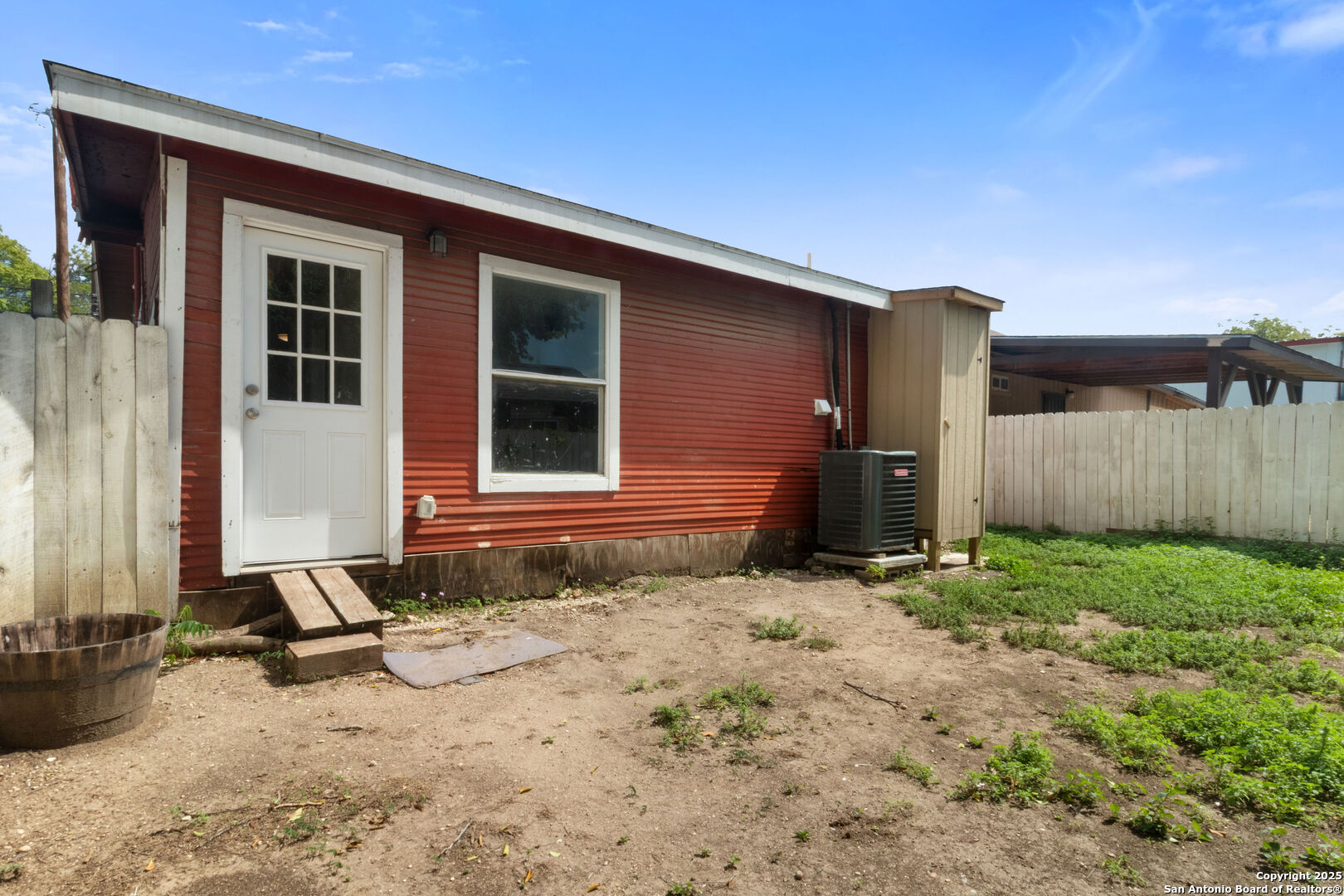 main property photo 14