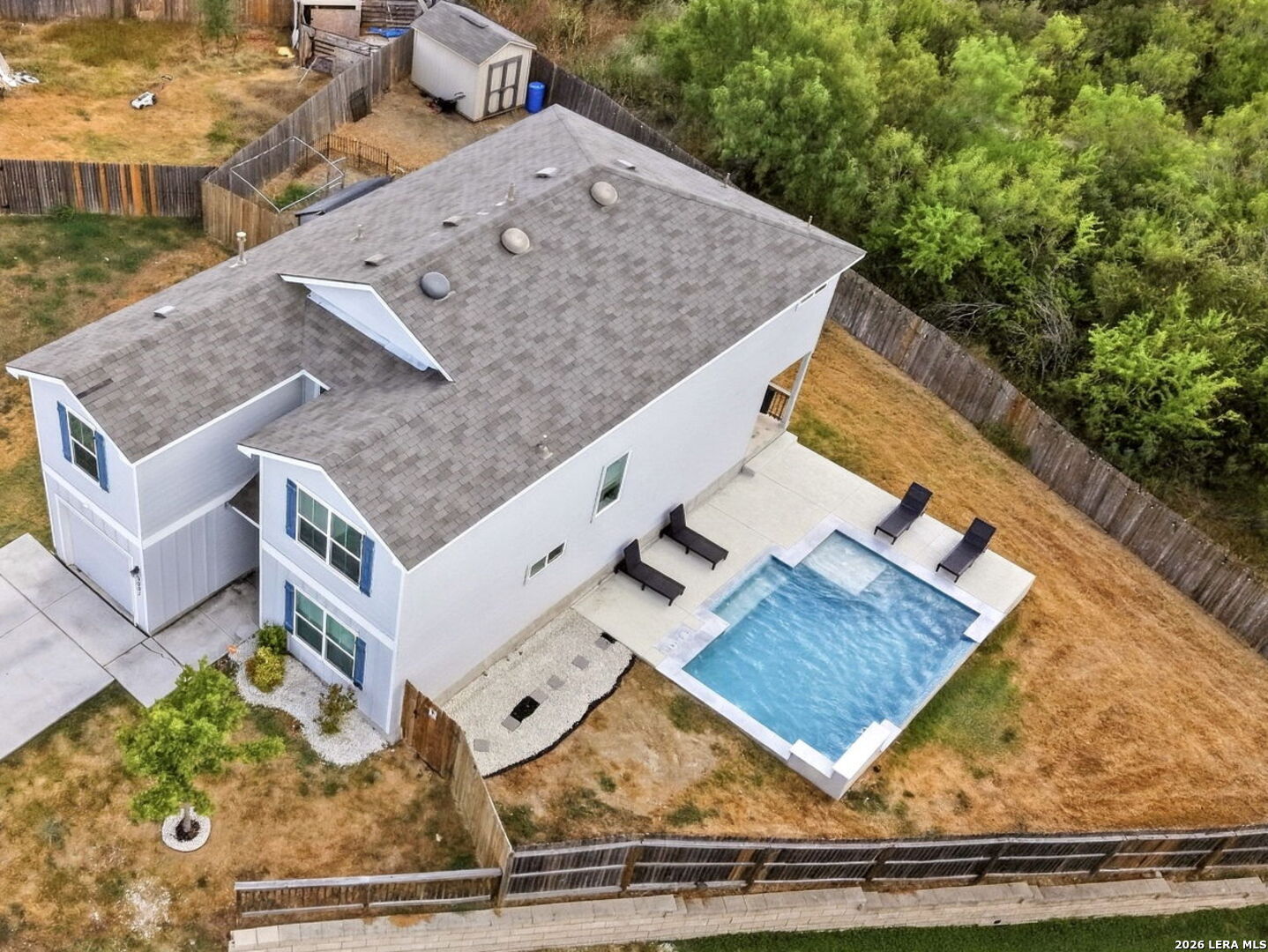 main property photo 47
