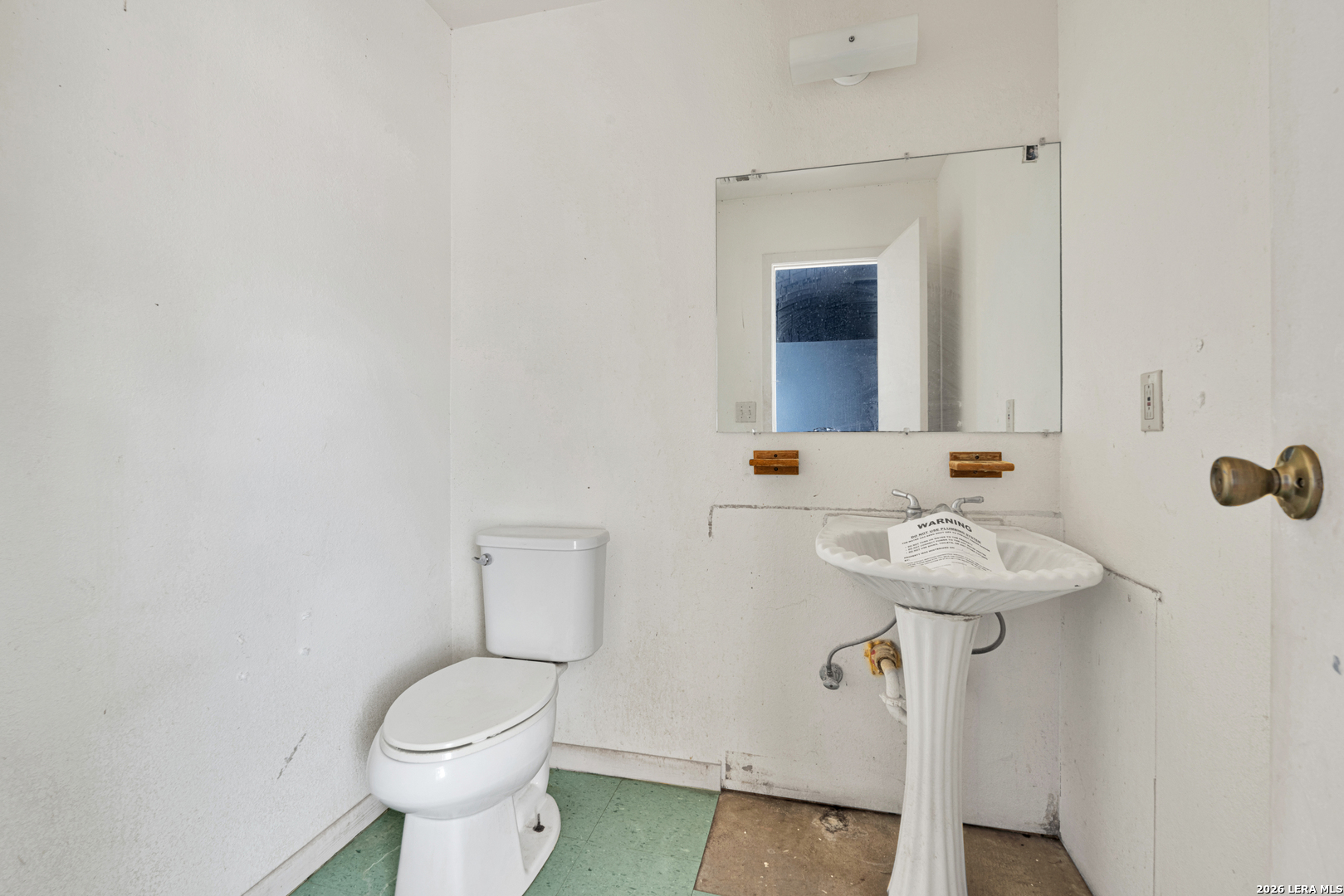 main property photo 13