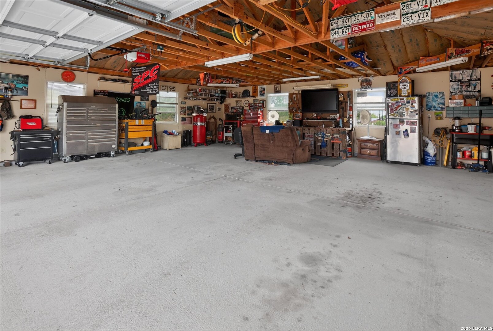 main property photo 29