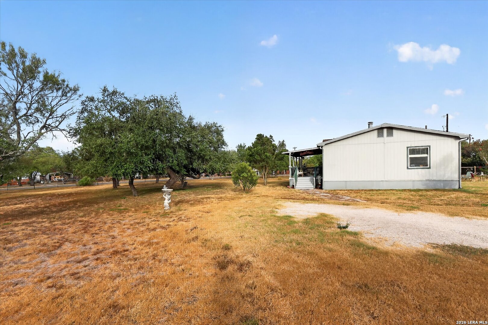 main property photo 31