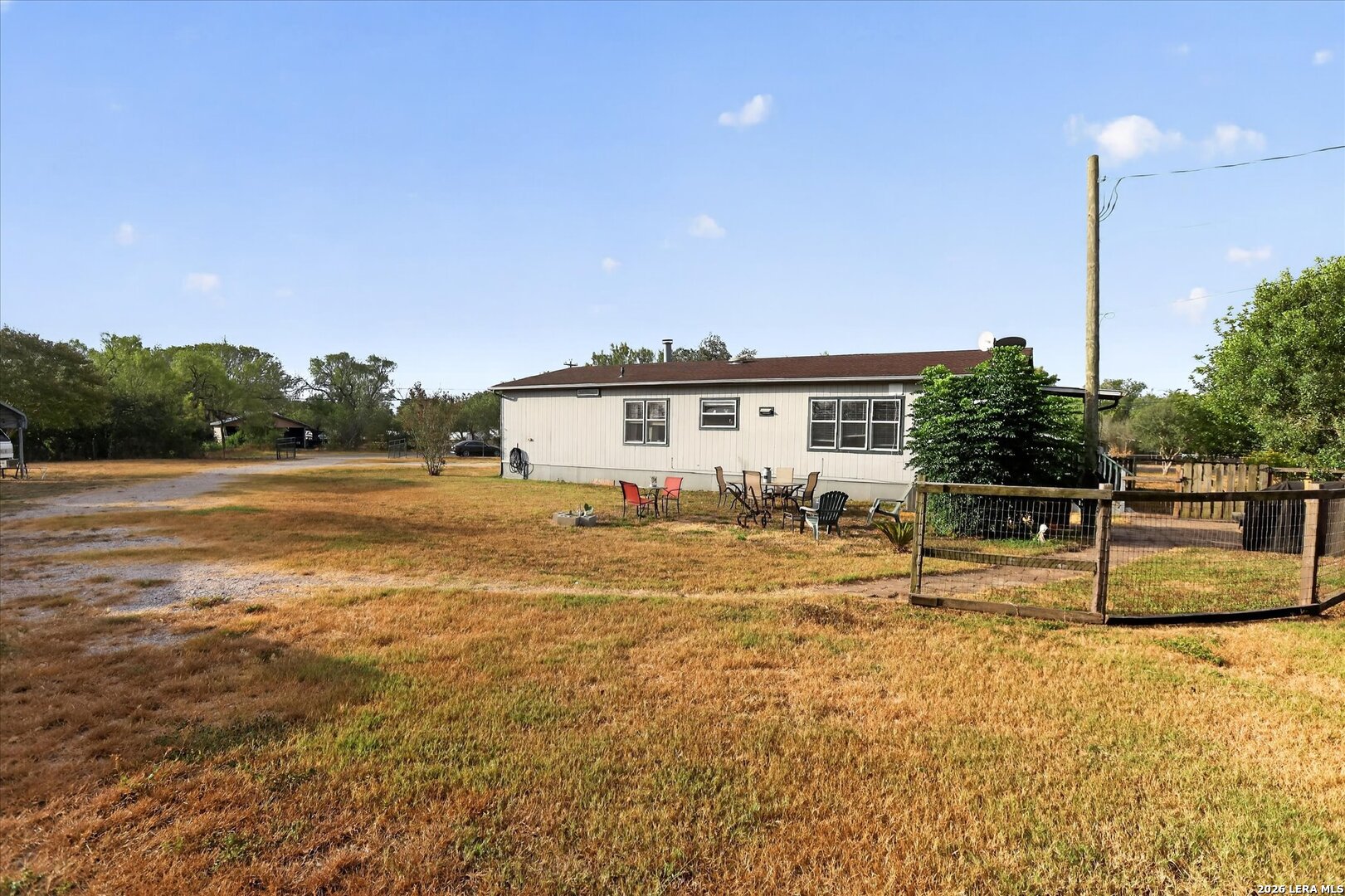 main property photo 36