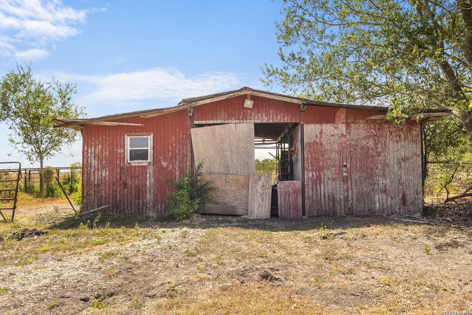 main property photo 19