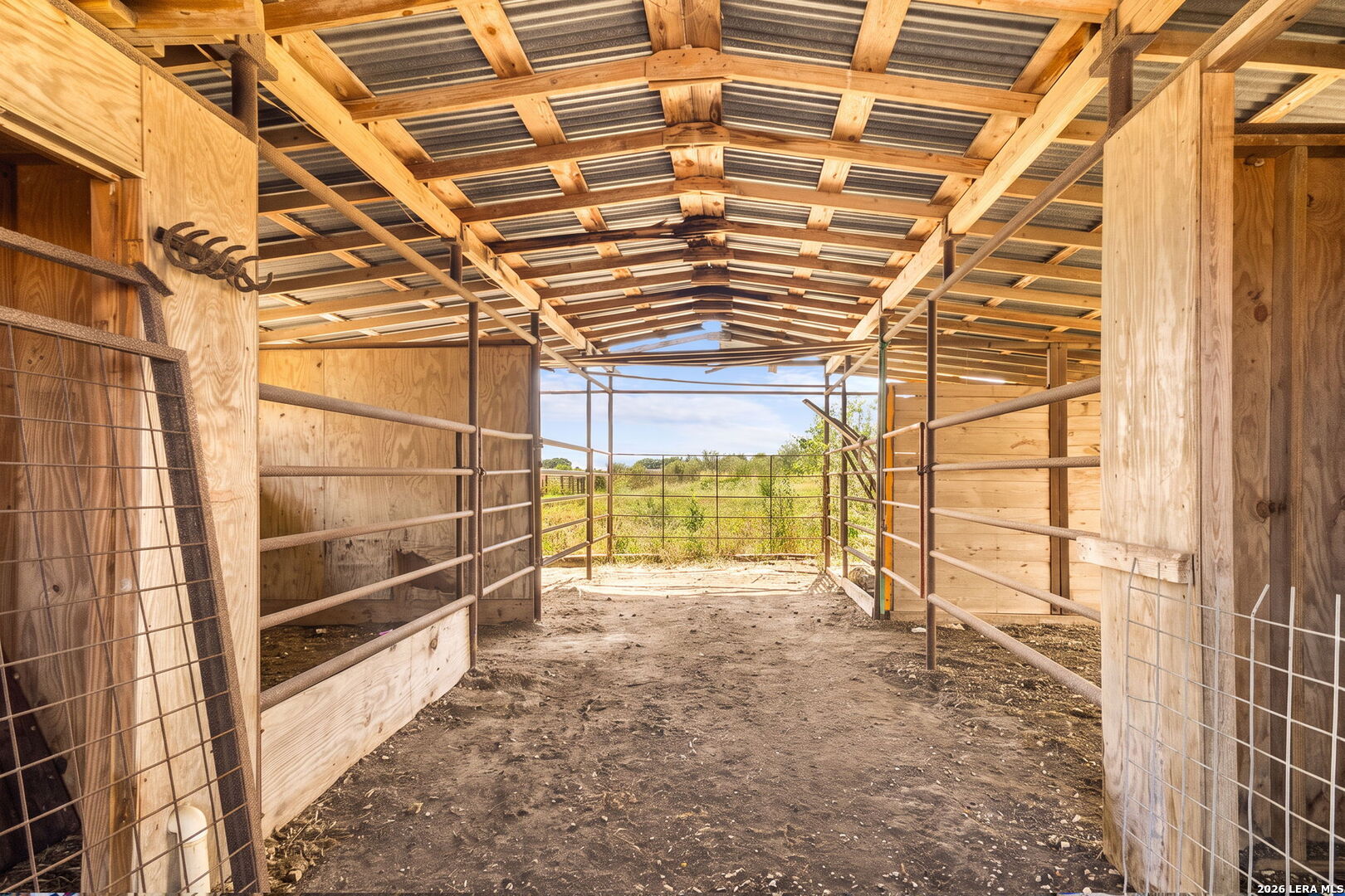 main property photo 20